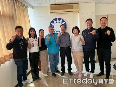 醫師出身翁壽良　宣傳車啟動全市跑透透