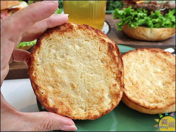 ▲▼L&rsquo;espace老陳小圓法漢堡專賣店。（圖／部落客商妮吃喝遊樂授權提供）