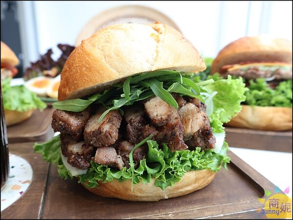 ▲▼L&rsquo;espace老陳小圓法漢堡專賣店。（圖／部落客商妮吃喝遊樂授權提供）