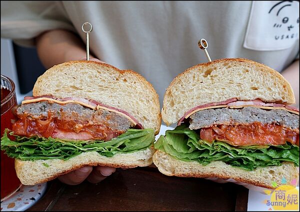 ▲▼L&rsquo;espace老陳小圓法漢堡專賣店。（圖／部落客商妮吃喝遊樂授權提供）