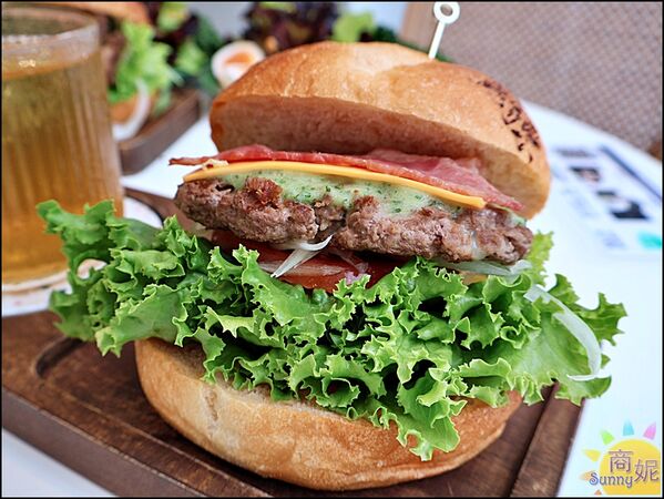 ▲▼L&rsquo;espace老陳小圓法漢堡專賣店。（圖／部落客商妮吃喝遊樂授權提供）