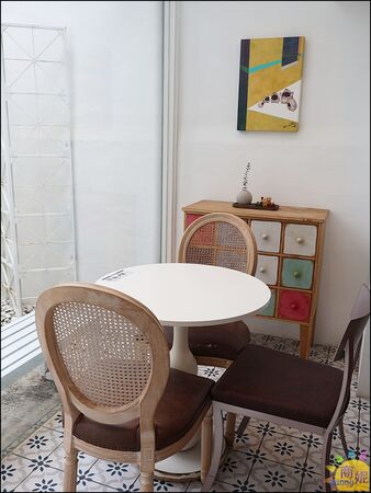 ▲▼L&rsquo;espace老陳小圓法漢堡專賣店。（圖／部落客商妮吃喝遊樂授權提供）