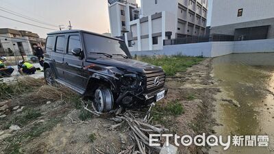 爆胎硬開！賓士大G國道「左搖右晃噴裝」　駕駛爛醉酒測值高達1.5