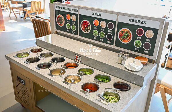 ▲▼冒香香旗艦店PLUS冒菜火鍋。（圖／部落客NINI AND BLUE 玩樂食記授權提供）