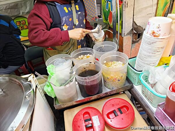 ▲▼紅燈籠三輪車仙草。（圖／部落客Darren蘋果樹旅遊玩樂誌授權提供）