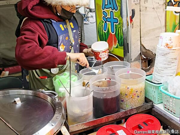 ▲▼紅燈籠三輪車仙草。（圖／部落客Darren蘋果樹旅遊玩樂誌授權提供）