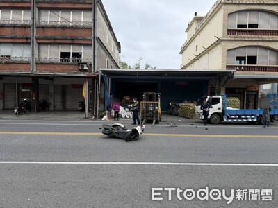 宜蘭女騎士撞上堆高機！噴飛一度無生跡　路過民眾CPR搶命