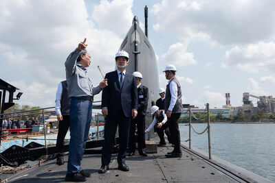 海鯤艦有機會6月交艦？　顧立雄不設時間表：所有測試完整再進行