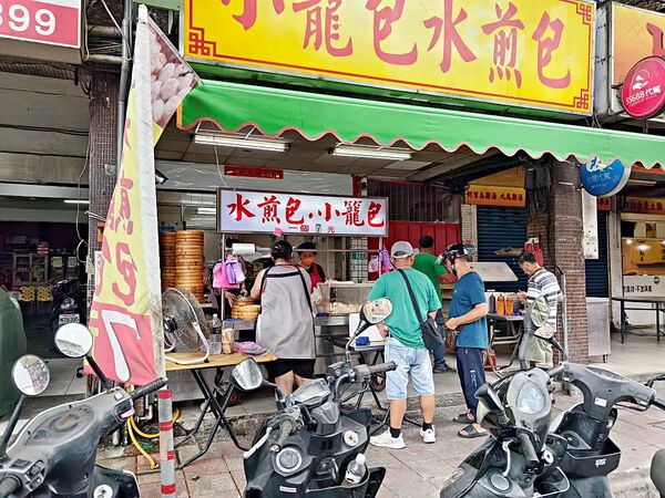 ▲▼集美煎包.小籠包。（圖／部落客Darren蘋果樹旅遊玩樂誌授權提供）