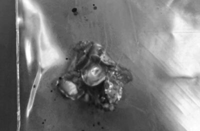 陸女遊客普吉島射擊場遭流彈擊中臉　槍枝走火子彈貫穿木牆和玻璃門
