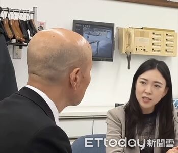 白喬茵赴日考察營養午餐「一顆光頭」超搶鏡　意外釣出韓國瑜
