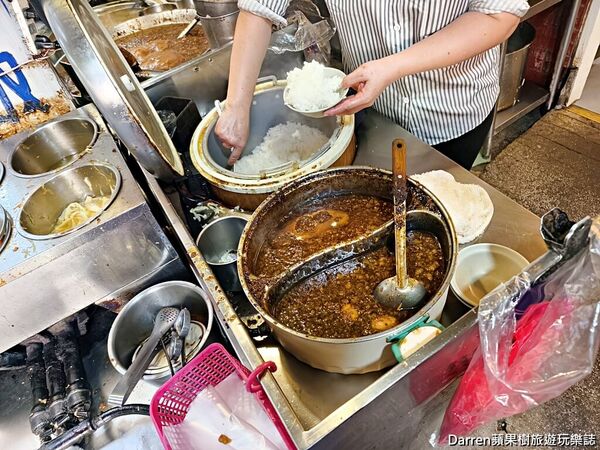 ▲▼阿金老圓環魯肉飯。（圖／DARREN蘋果樹旅遊玩樂誌授權提供）