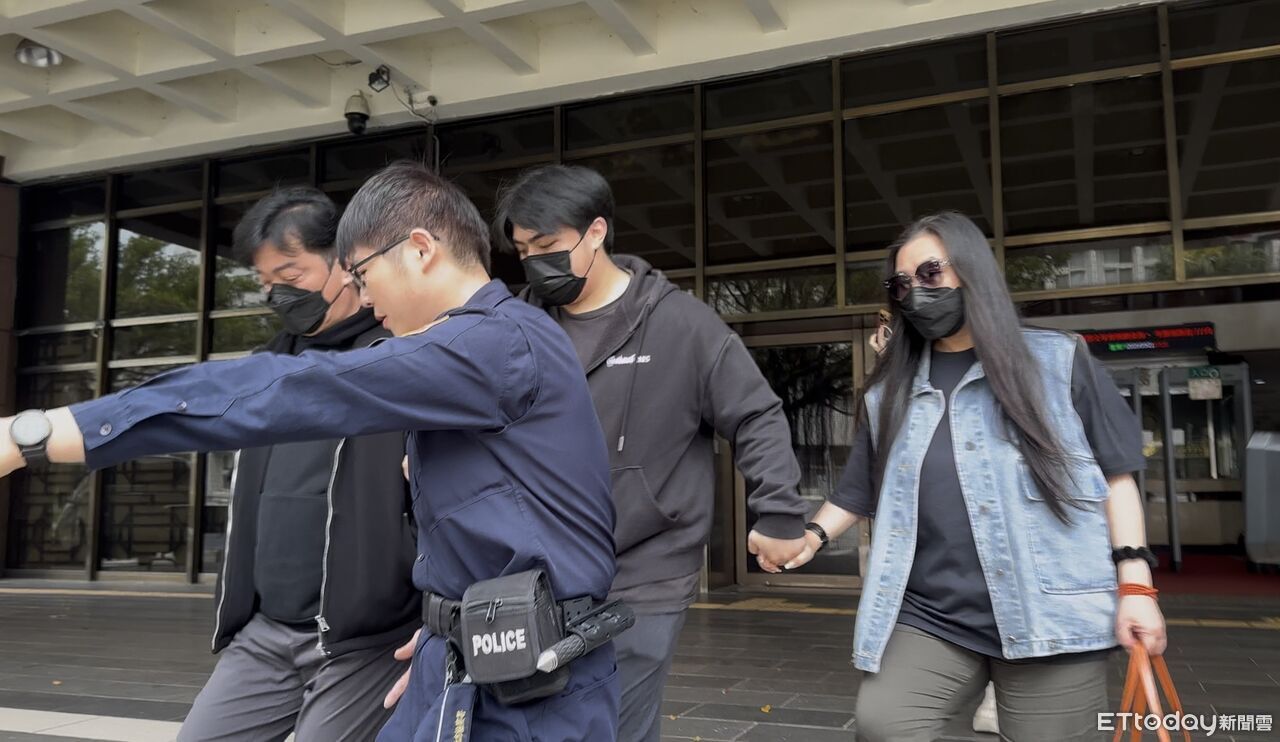 李傅中武涉詐千萬助理費!兒作證完拖行李箱辦保 一家人牽手離去