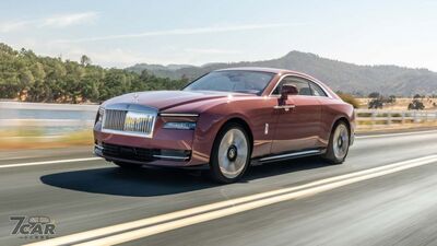 勞斯萊斯大轉彎「放棄2030全面電動化」！V12引擎續留電車也不停產