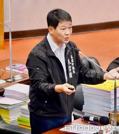 ▲▼高雄市議員朱信強宣布不再參選    。（圖／記者賴文萱翻攝）