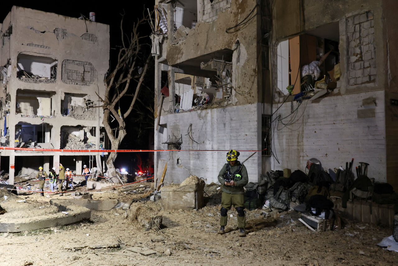 距核武設施僅13km!伊朗飛彈「突破防線」釀百傷 命中瞬間畫面曝