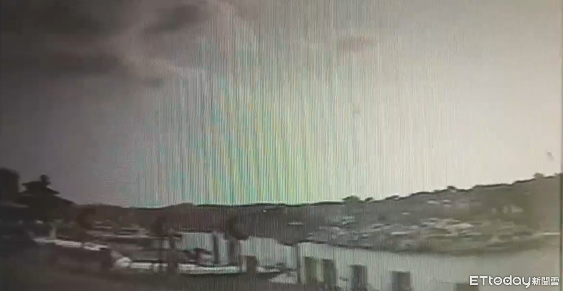 恆春後壁湖外海驚傳1女溺水 送醫搶救恢復心跳