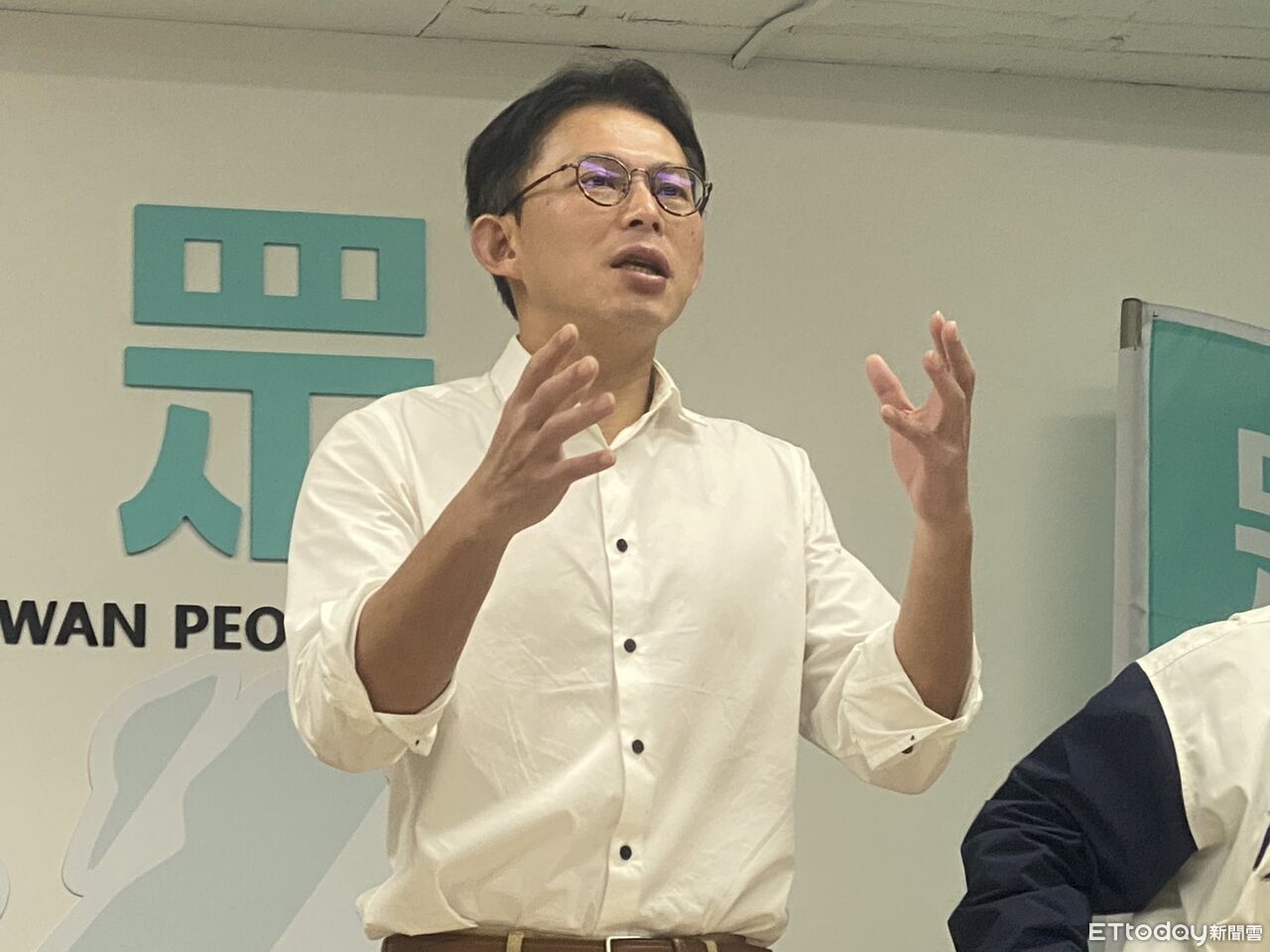 挺免費營養午餐 黃國昌:希望藍白新北市長民調機制下周有共識