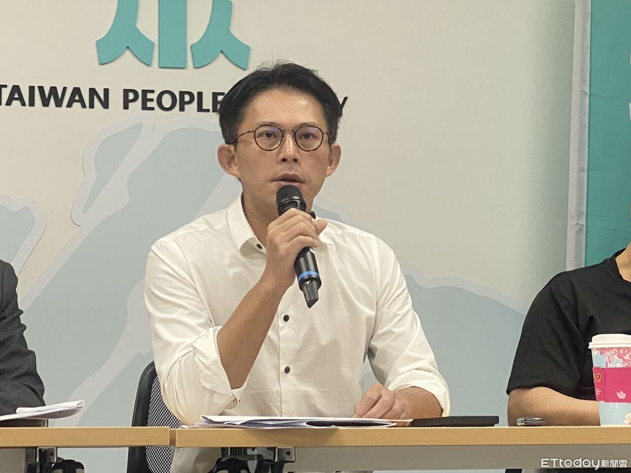 批民進黨能源政策讓全民賠上兆 黃國昌問賴清德:誰要負責?