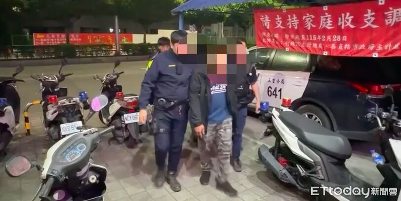 掏證件掉出「喪屍煙彈」!警開2槍仍脫逃 2男今凌晨投案