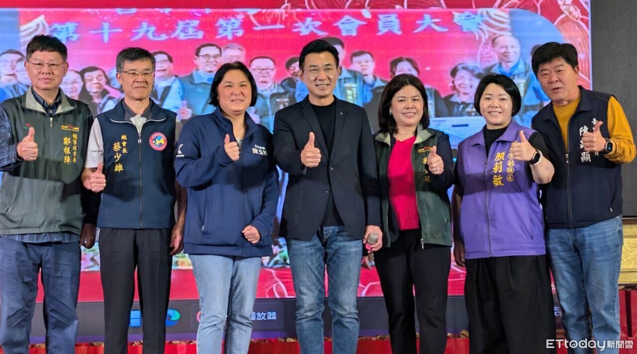 台中金門同鄉會交接 吳玉珮接掌理事長、政壇人物齊聚