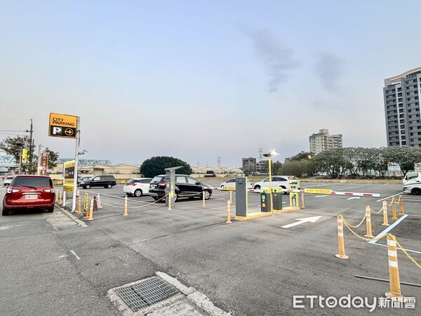 ▲▼ 國泰置地廣場            。（圖／記者陳筱惠攝）