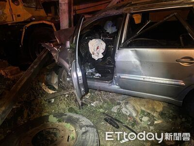 驚悚撞擊瞬間！屏東男酒駕「飛彈式炸吊車行」慘死　車爛輪胎噴飛
