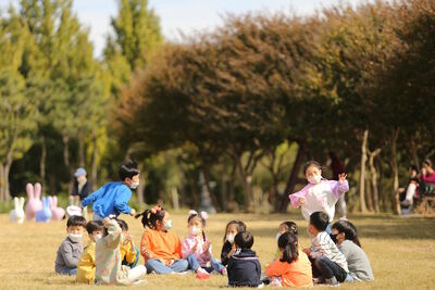 國小童每5人就1人社交焦慮！拒學風險高近4倍、超過6成陷失眠