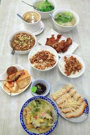▲▼阿亮小吃。（圖／UPSSMILE向上的微笑萍子 旅食設影授權提供）