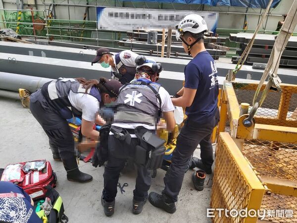 [新聞] 快訊／富邦漢神工地49樓鋼筋噴飛砸死人 - 八卦 - PTT.BEST 批踢踢爆文