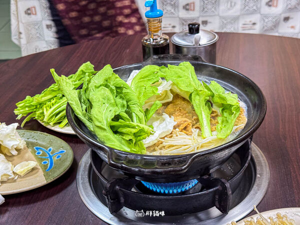 ▲▼曾家豬肚雞。（圖／胖貓咪的奇幻旅程授權提供）