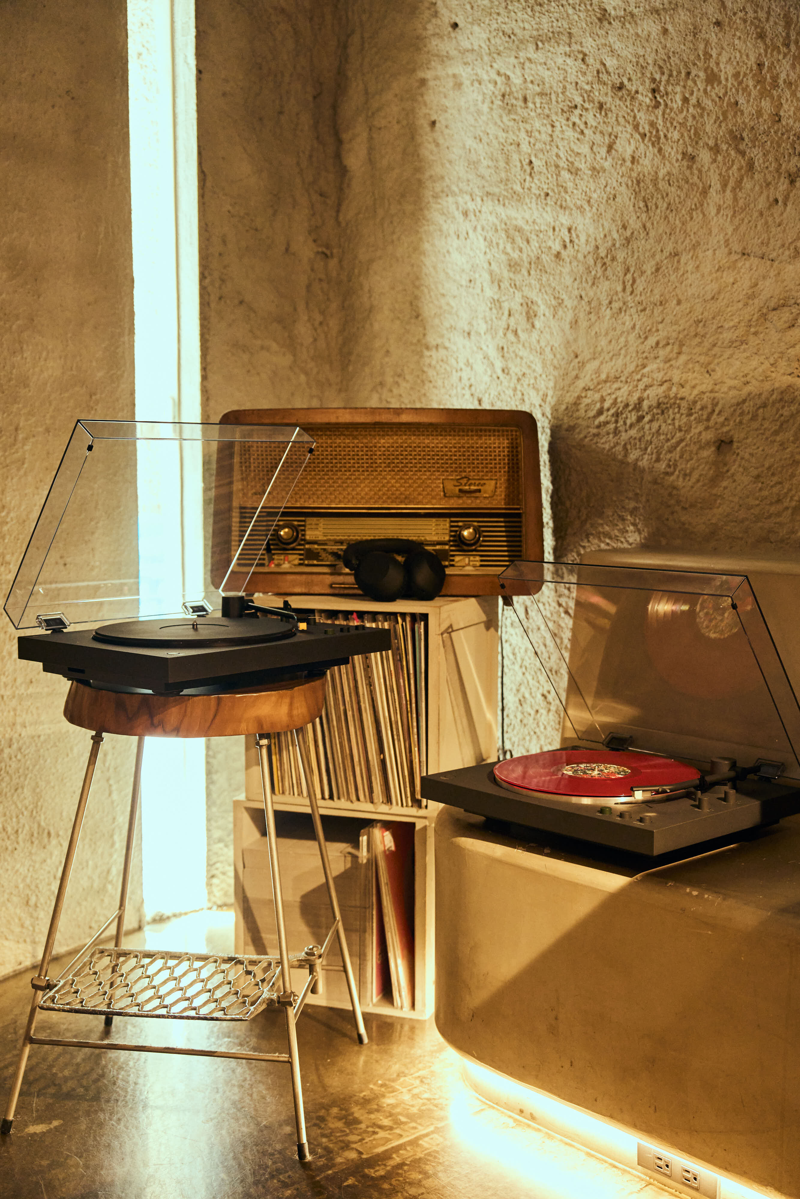 ▲SONY在台推出 PS-LX3BT 與 PS-LX5BT黑膠唱盤。（圖／品牌提供）