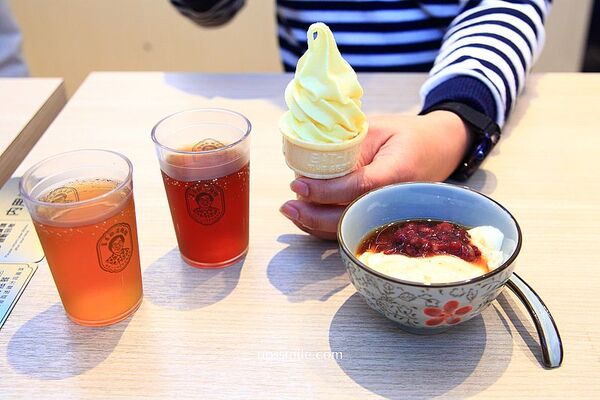 ▲▼富善雞湯麵舖萬華昆明店。（圖／部落客UPSSMILE向上的微笑萍子 旅食設影授權提供）