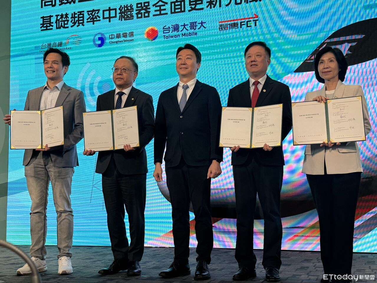 砸20億元「高鐵2.0」通訊升級 年底南港=板橋上網不再斷線