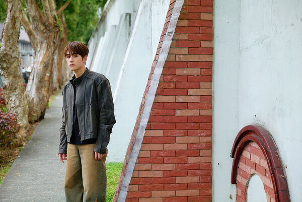 ▲演出電視劇《難哄》、電影《殺手#4》的香港新生代男神魏浚笙（Jeffrey）。（圖／好樂提供）