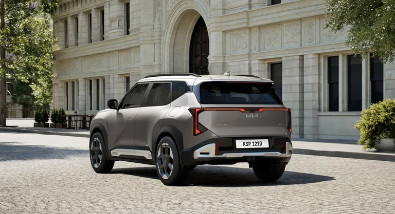 ▲Kia預告4月紐約車展有驚喜！將帶來大改款Seltos。（圖／翻攝自Kia）