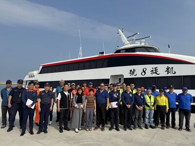 航港局布馬線客船緊急應變演練　強化鋰電池火災應處與航安宣傳