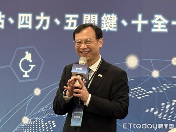 ▲▼衛福部長石崇良出席IRPMA臨床試驗白皮書發布記者會。（圖／記者洪巧藍攝）