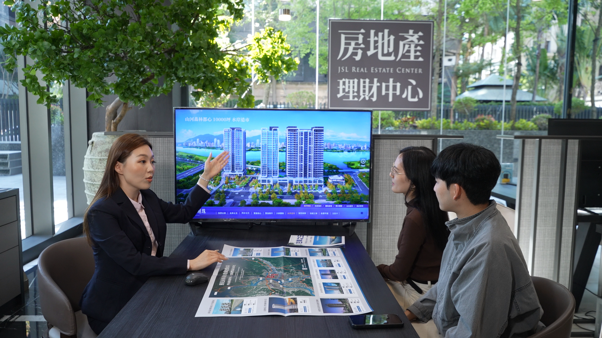 ▲▼甲山林圓購屋夢,租金轉為房貸,甲山林房展中心,銷售中心,看房。（圖／記者姜國輝攝）