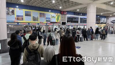 台鐵電車線垂落「山佳＝鶯歌」中斷　估11:30搶通單線