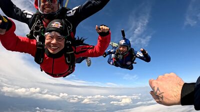 戴資穎解鎖Red Bull高空跳傘成就　機長高喊「只有單程票」、小戴揭挑戰過程