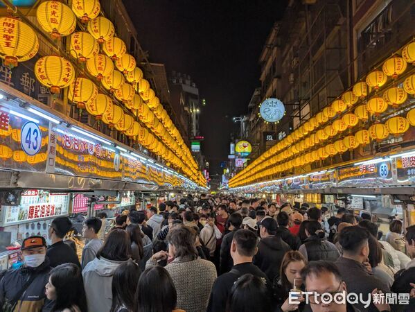基隆廟口夜市美食推薦　天一香人氣爆棚、羊肉滷飯僅此一家