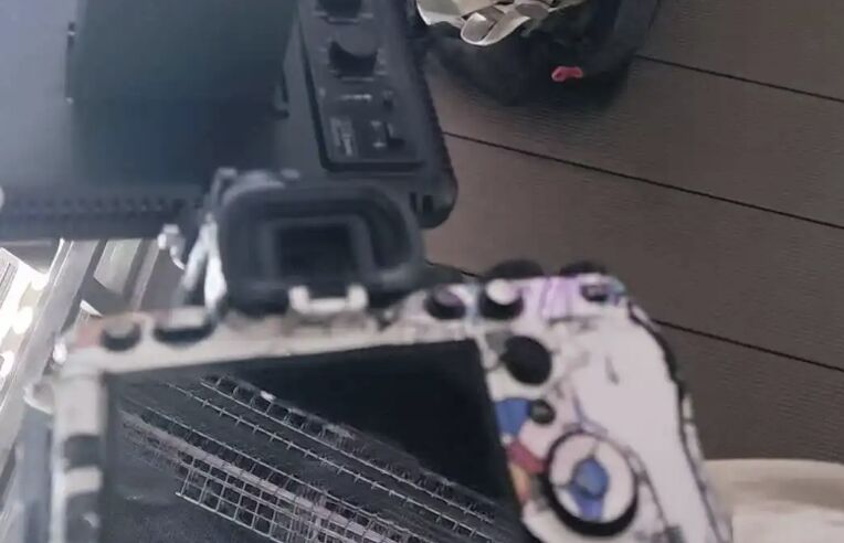 陸男子幫太太拍照「器材太專業」遭阻 景區:禁用專業設備