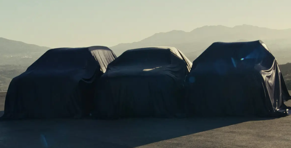 ▲海外賓士一口氣釋出3款休旅預告！即將4月發表。（圖／翻攝自賓士）