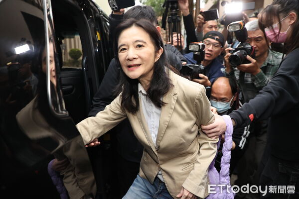 ▲▼ 應曉薇北院交保      。（圖／記者徐文彬攝）