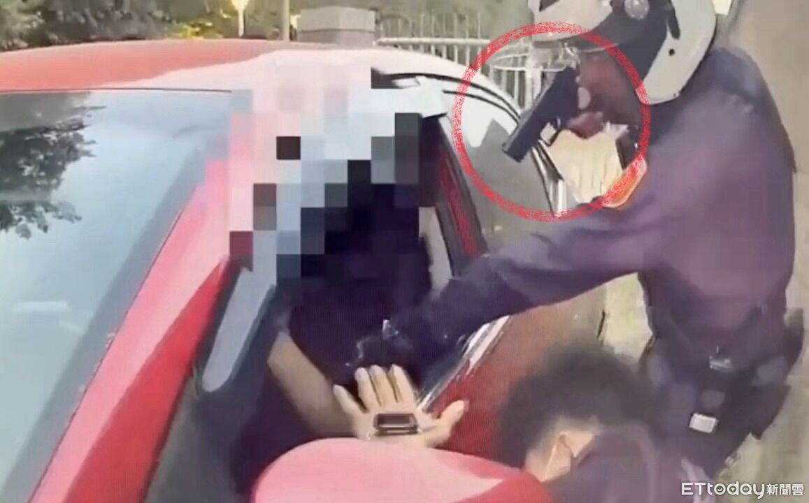 49歲女毒駕被攔查「抱便當」嗆警:我在吃飯 超扯畫面曝