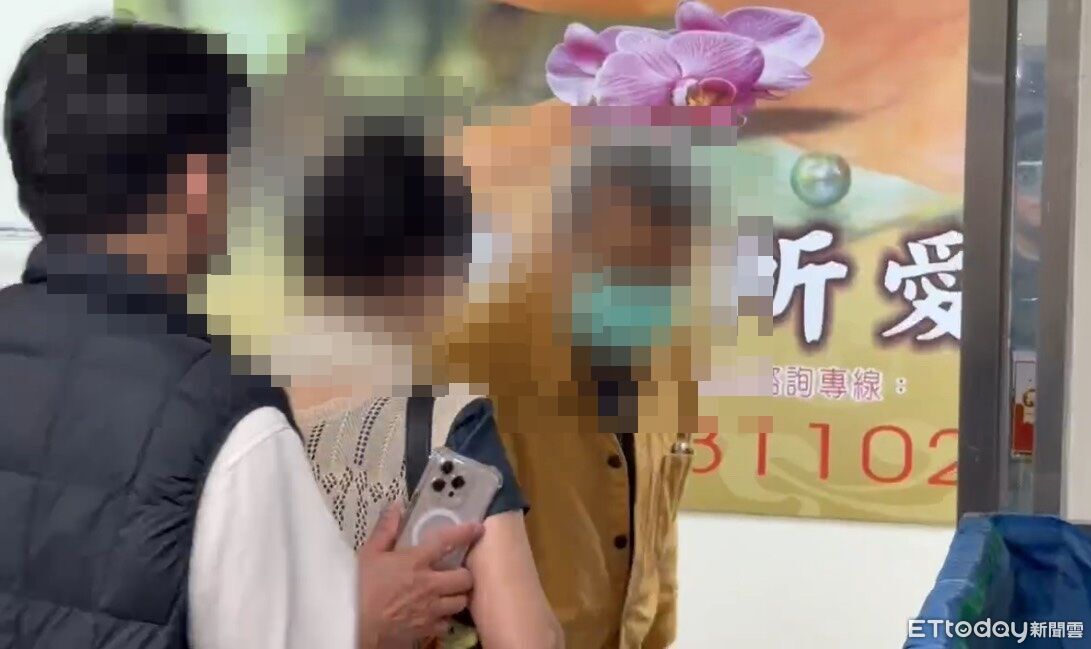 26歲愛女遭恐怖情人亂刀砍死!檢相驗查致命傷 悲痛父鞠躬致意