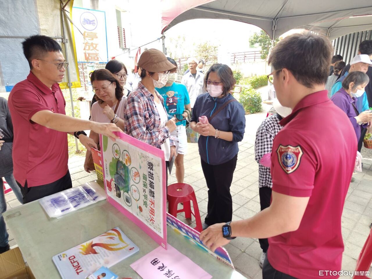 南消官田分隊發放水袋神器 力推掃墓「四不一要」