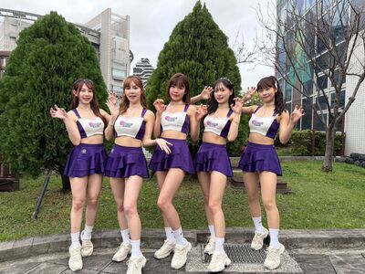 啦啦隊女神被打到濺血　上級嚴令「繼續上」讓她傻眼