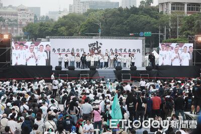 粉專抓包「民眾黨329上凱道」直播灌水！　10分鐘暴增5萬人